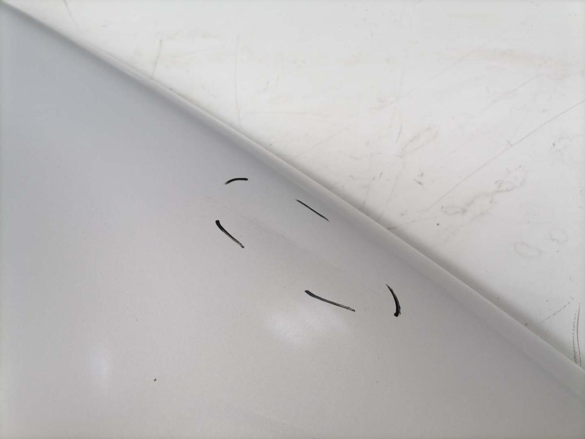 VW Golf 4 Kotfl&uuml;gel vorn rechts LB7Z Satinsilber Bj.1999